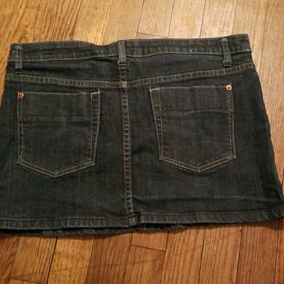 Denim mini skirt - Picture 2 of 4